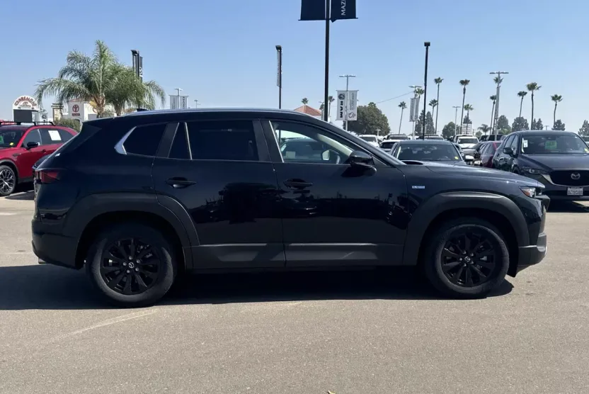 2025 Mazda CX-50 Preferred photo 1