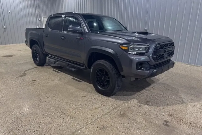2020 Toyota Tacoma TRD Pro photo 1
