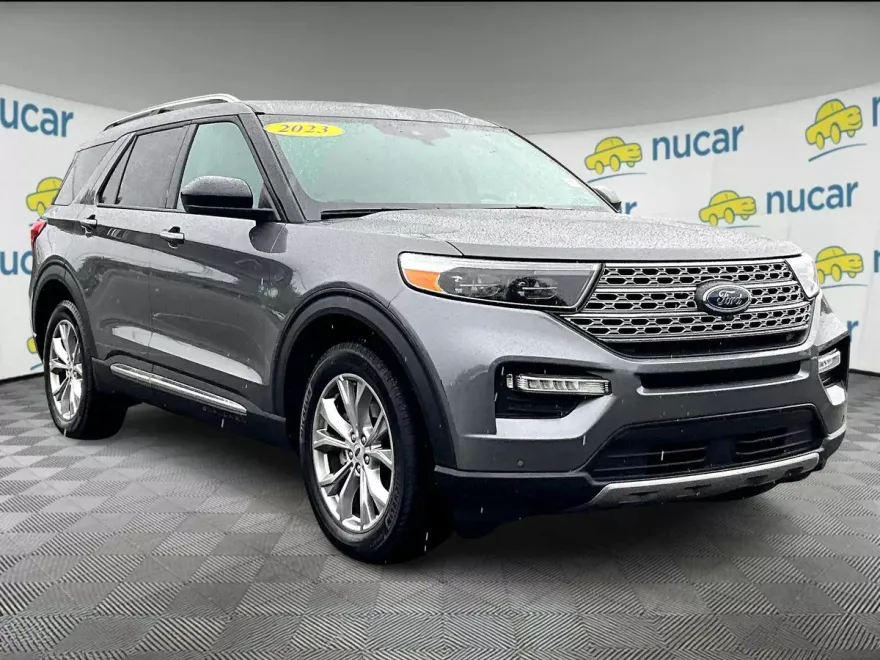 2023 Ford Explorer Limited photo 1