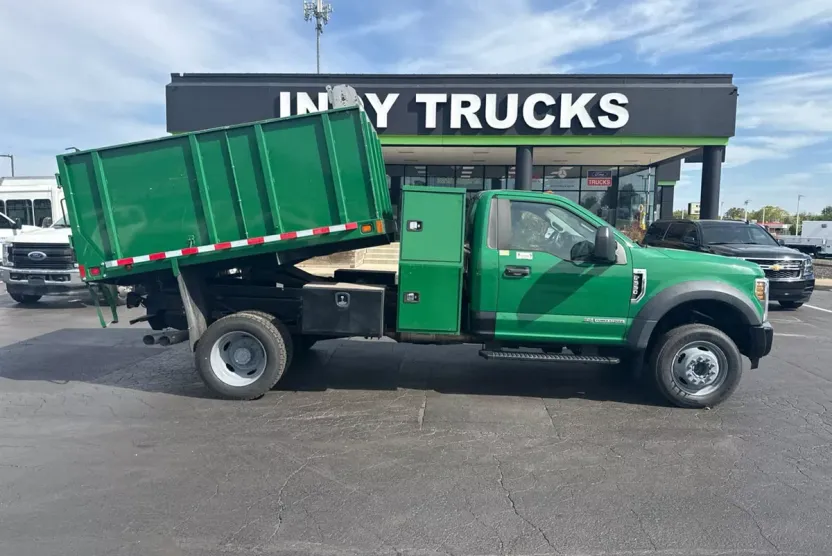 2019 Ford F-550 XL photo 1