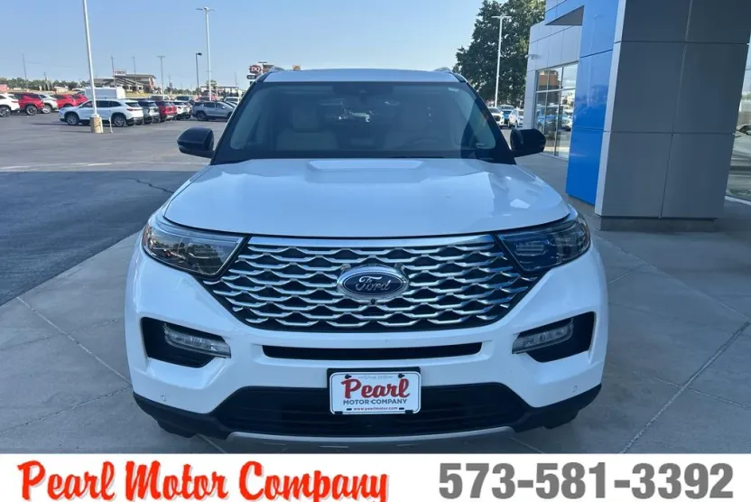 2022 Ford Explorer Platinum photo 1