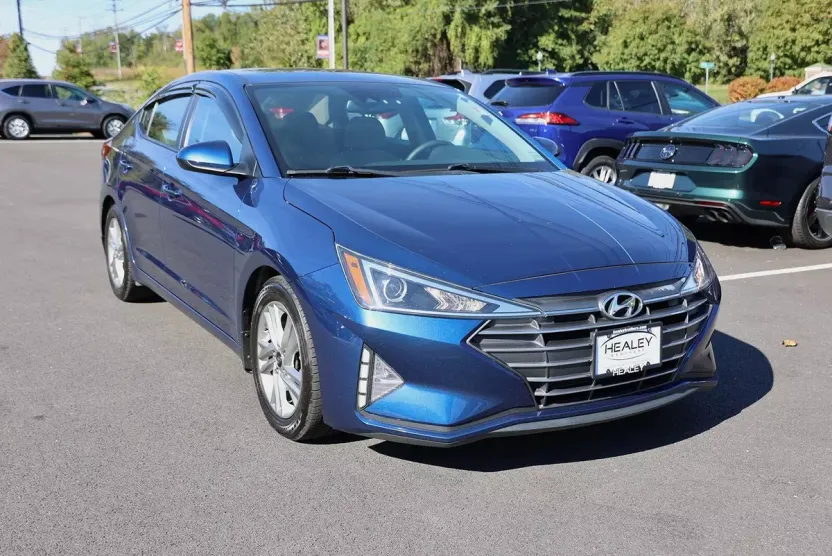 2020 Hyundai Elantra Value Edition photo 1