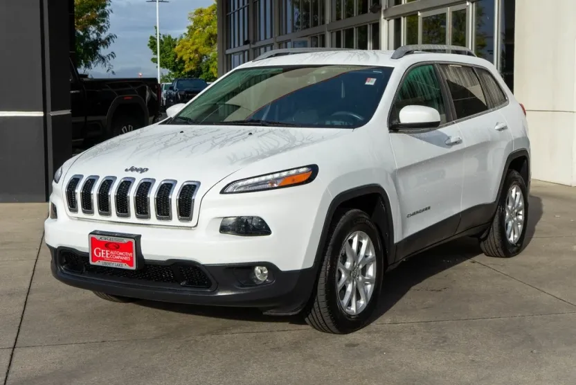 2018 Jeep Cherokee Latitude photo 1