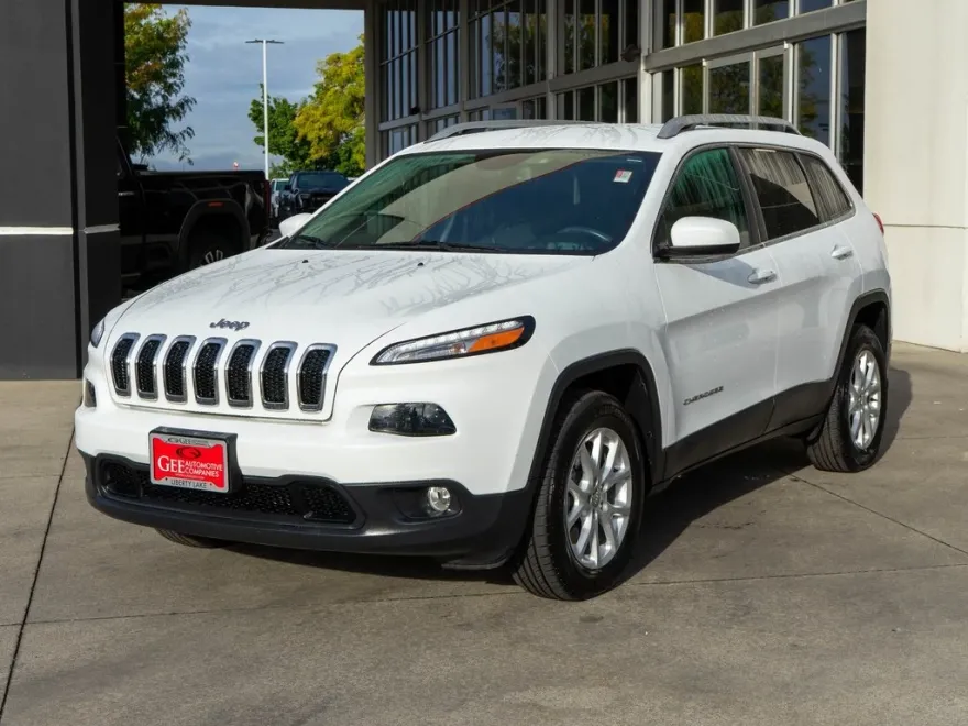 2018 Jeep Cherokee Latitude photo 1