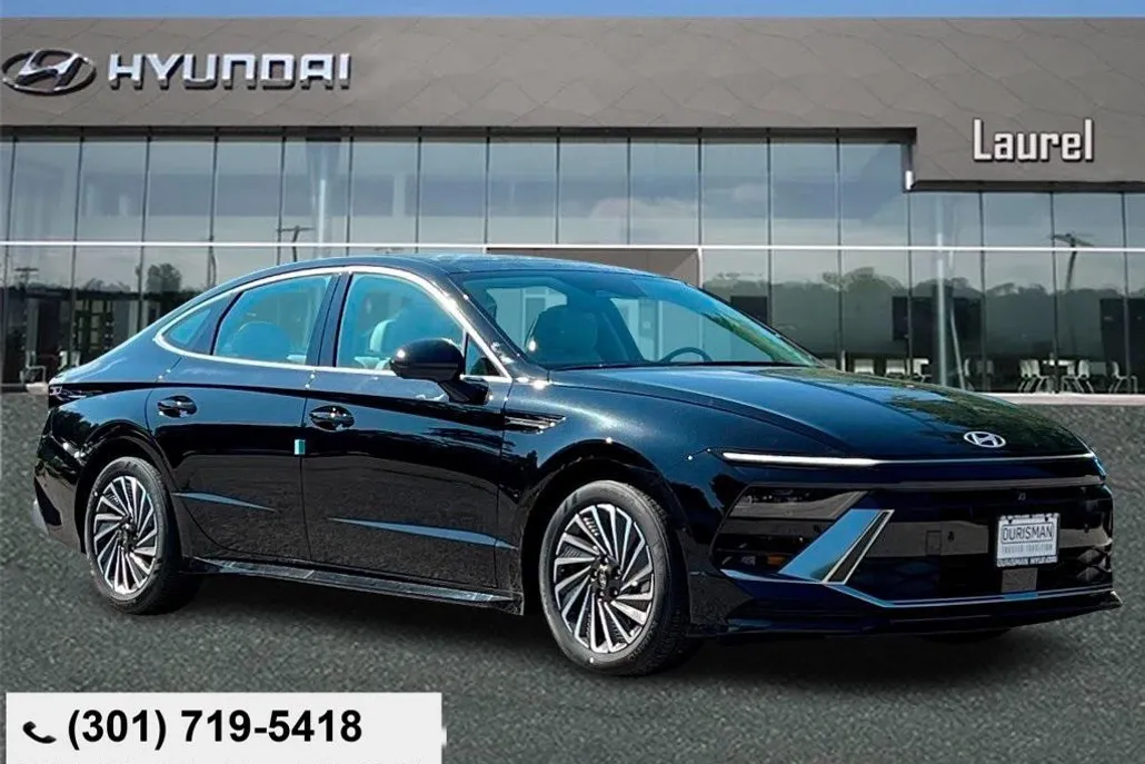 2025 Hyundai Sonata Hybrid Limited photo 1