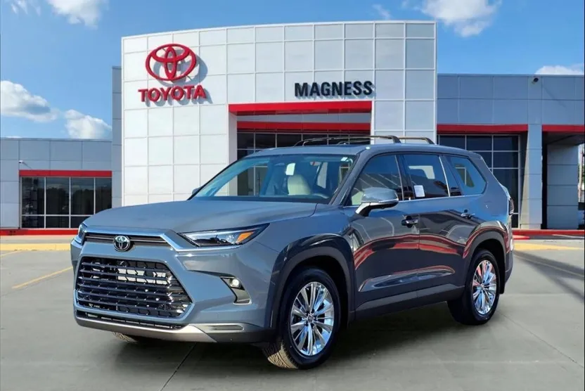 2026 Toyota Grand Highlander Platinum photo 1