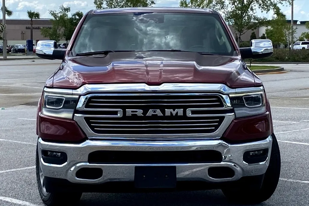 2021 Ram 1500 Laramie photo 1