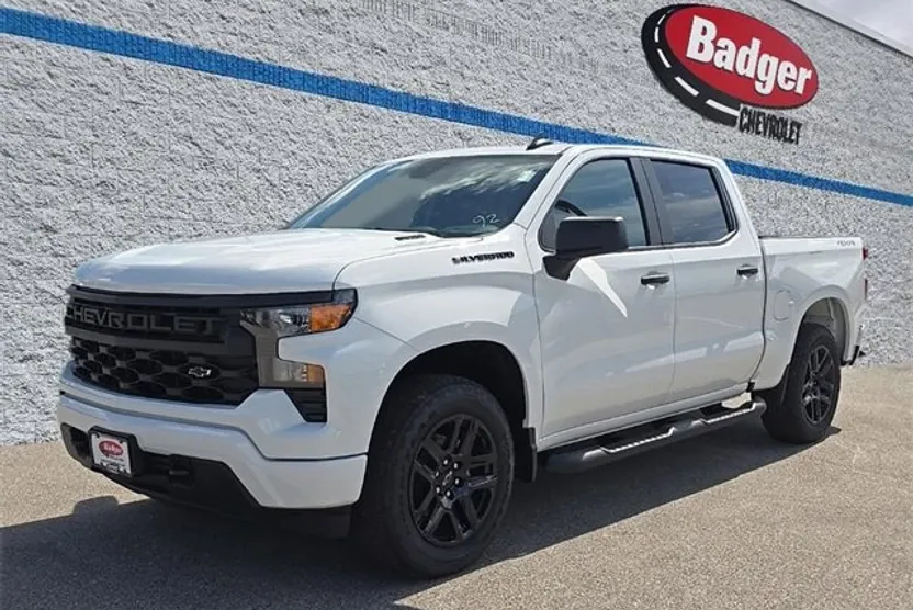2026 Chevrolet Silverado 1500 Custom photo 1