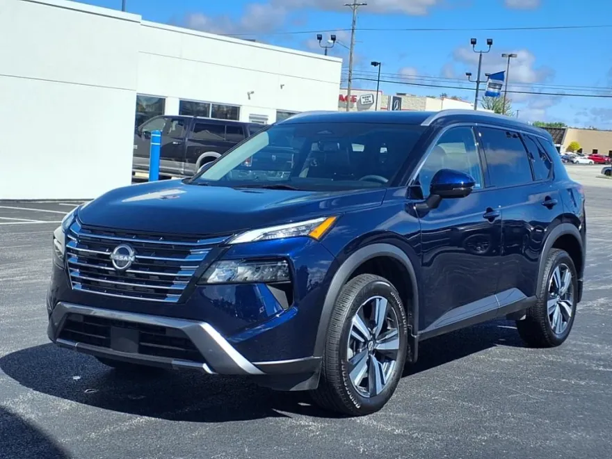 2024 Nissan Rogue SL photo 1
