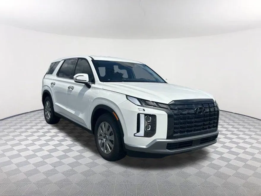 2025 Hyundai Palisade SE photo 1