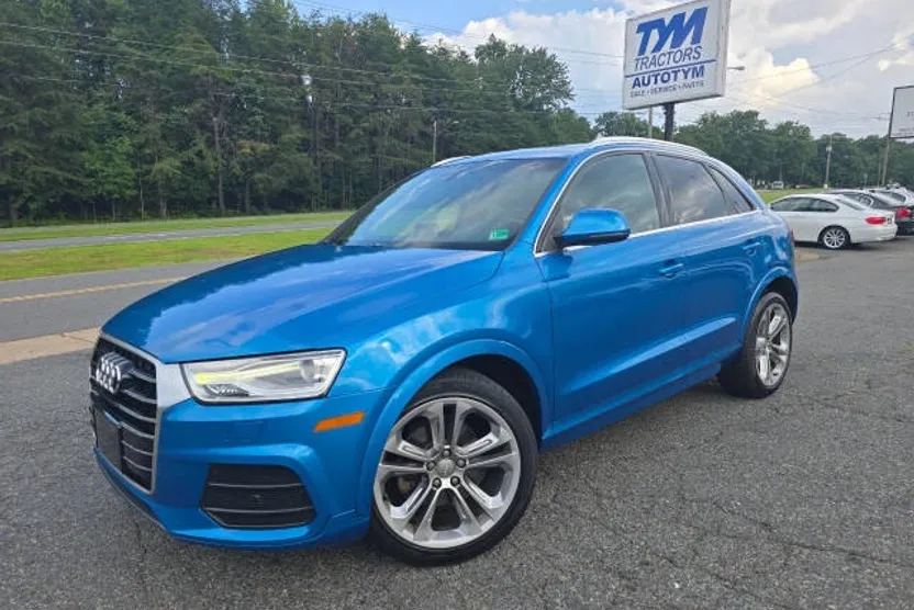 2016 Audi Q3 Premium Plus photo 1