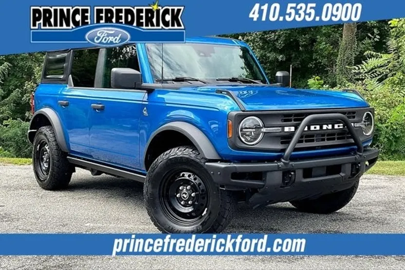 2022 Ford Bronco Black Diamond photo 1