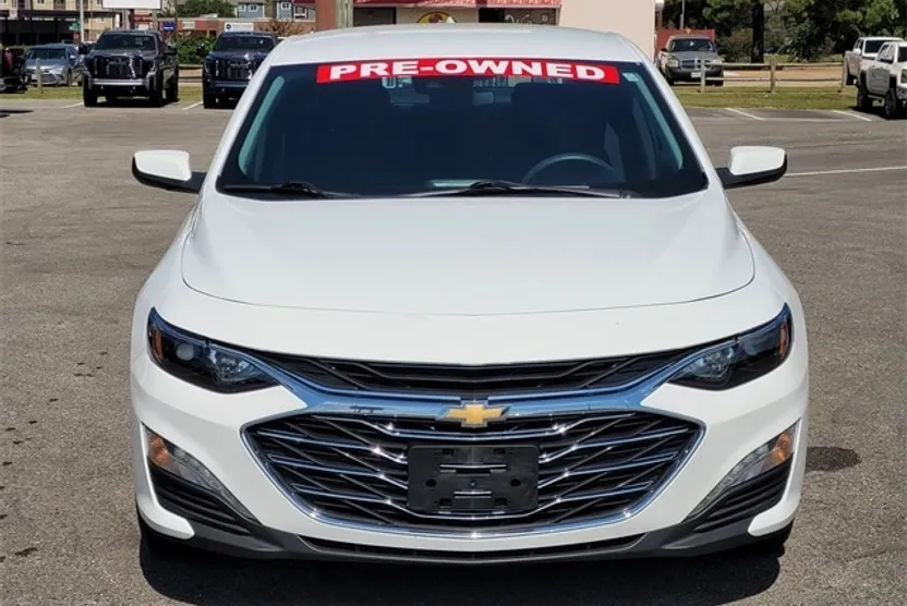 2024 Chevrolet Malibu 1LT photo 1