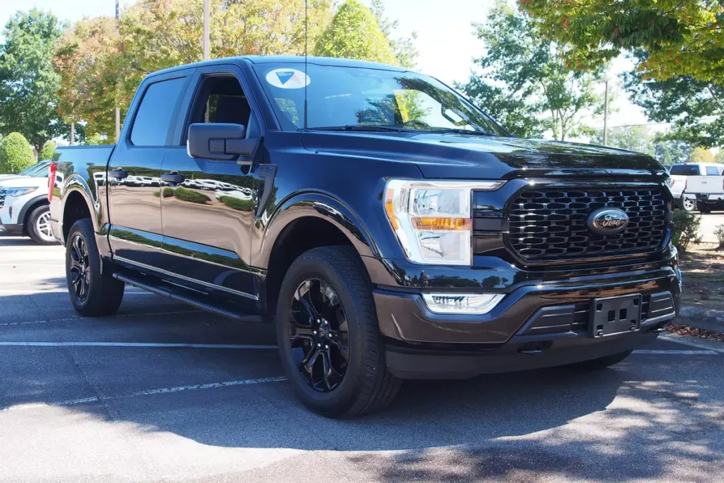 2022 Ford F-150 XL photo 1