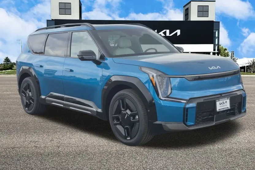 2026 Kia EV9 Land photo 1