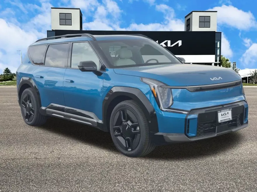 2026 Kia EV9 Land photo 1