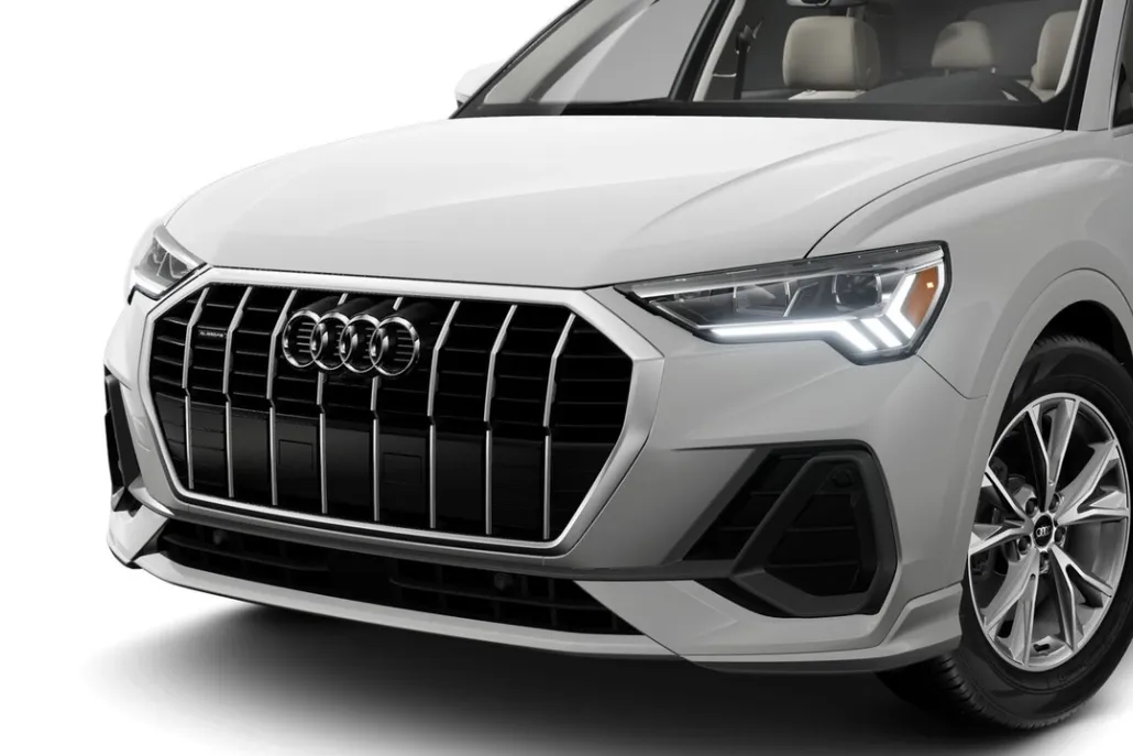 2025 Audi Q3 S line Premium Plus photo 1