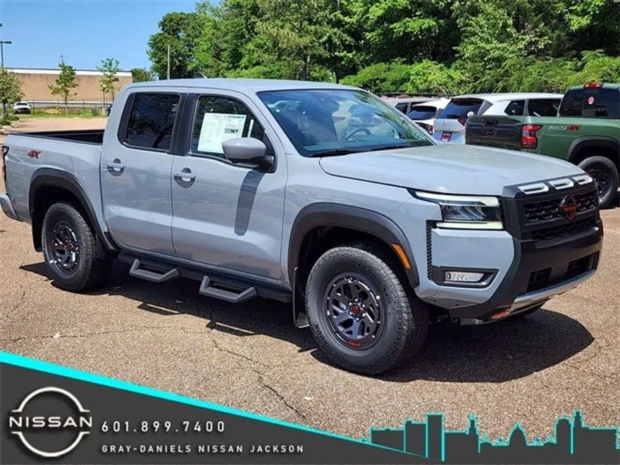 2025 Nissan Frontier PRO-4X photo 1