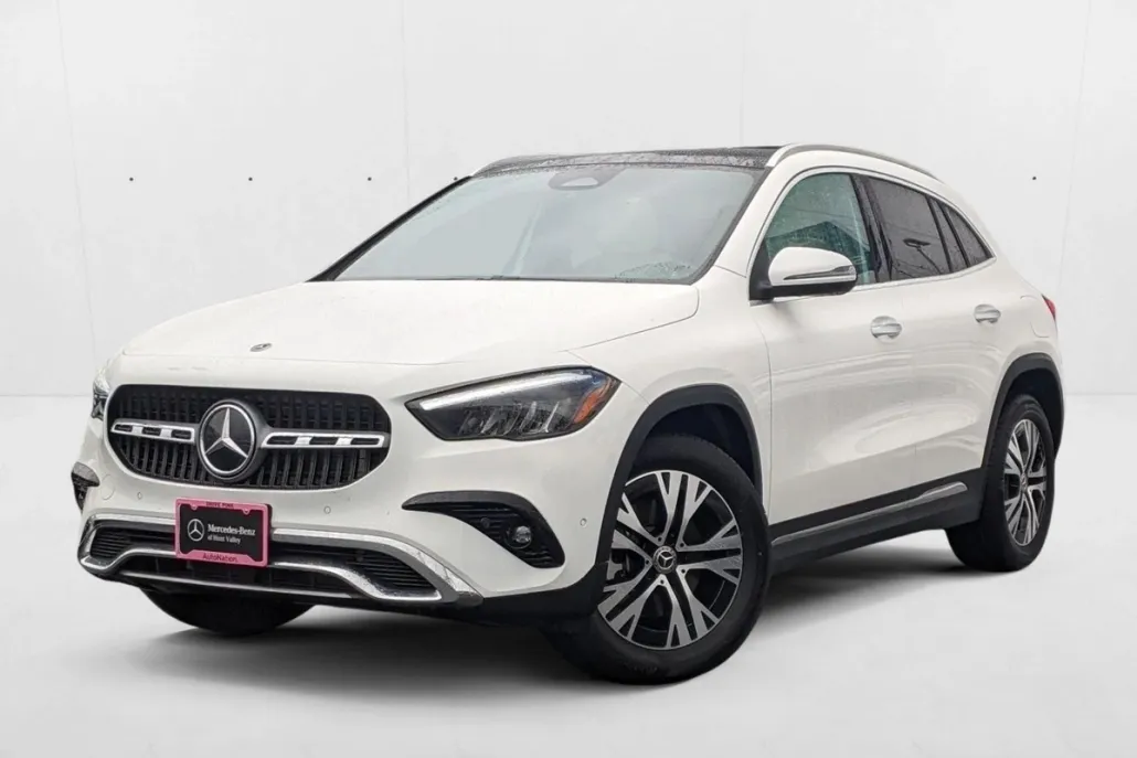 2025 Mercedes Benz GLA 250 4MATIC photo 1