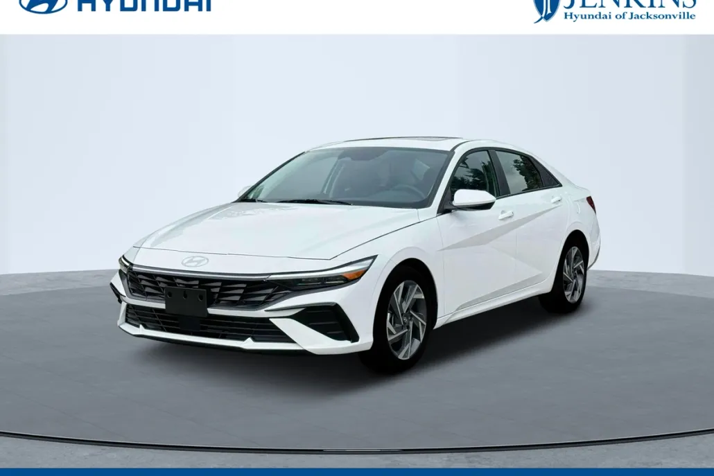 2025 Hyundai Elantra SEL Convenience photo 1