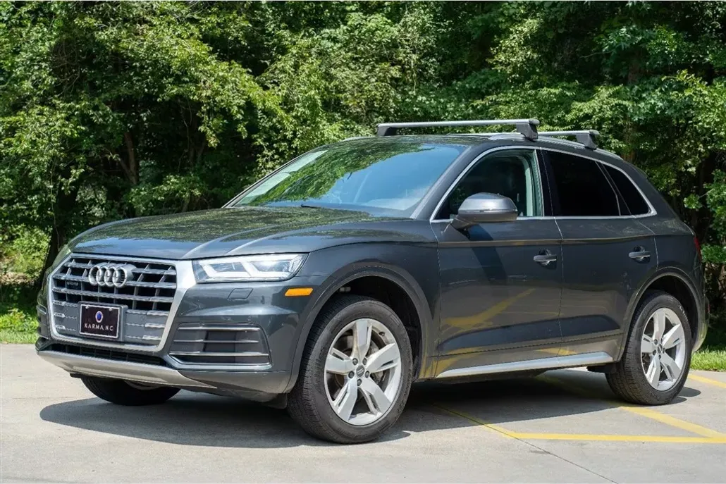 2018 Audi Q5 2.0T Premium Plus photo 1