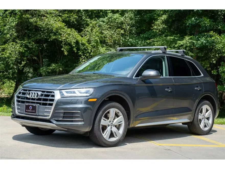 2018 Audi Q5 2.0T Premium Plus photo 1