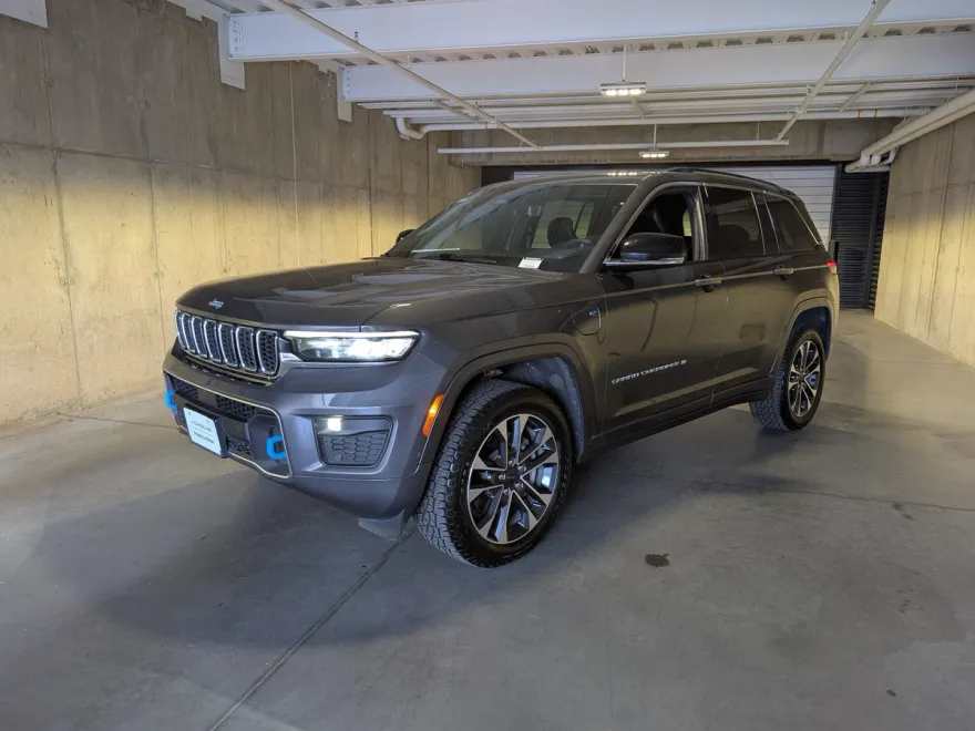 2024 Jeep Grand Cherokee Overland 4xe photo 1