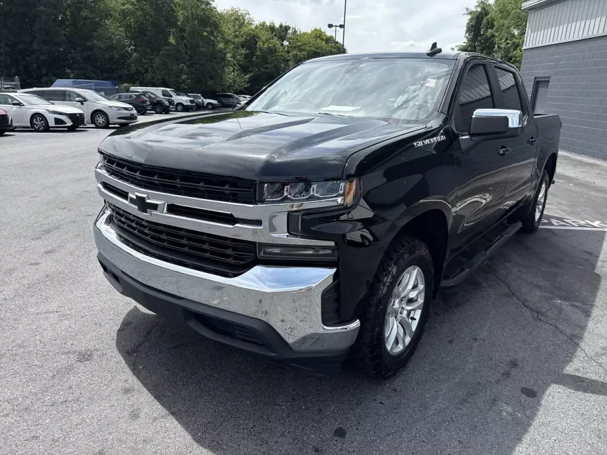 2020 Chevrolet Silverado 1500 LT photo 1