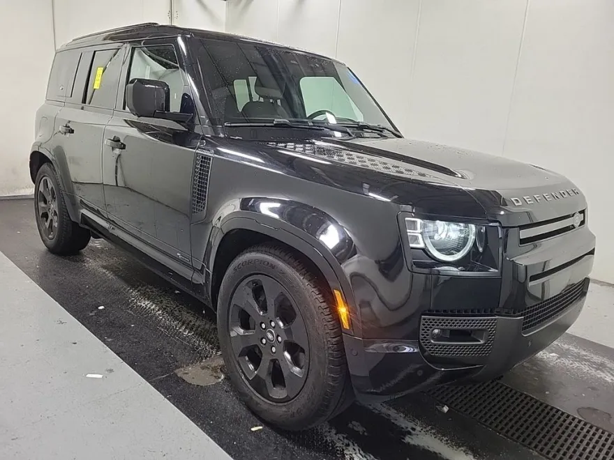 2021 Land Rover Defender 110 X-Dynamic HSE photo 1