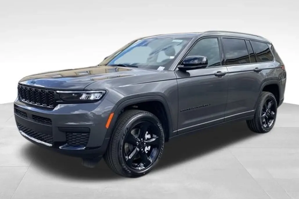 2025 Jeep Grand Cherokee Altitude X photo 1