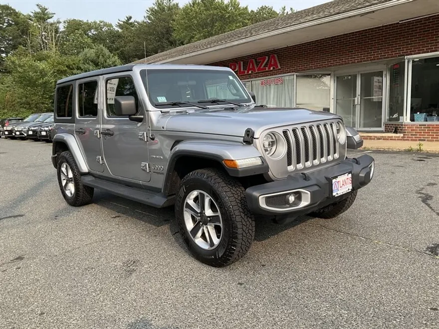 2019 Jeep Wrangler Unlimited Sahara photo 1