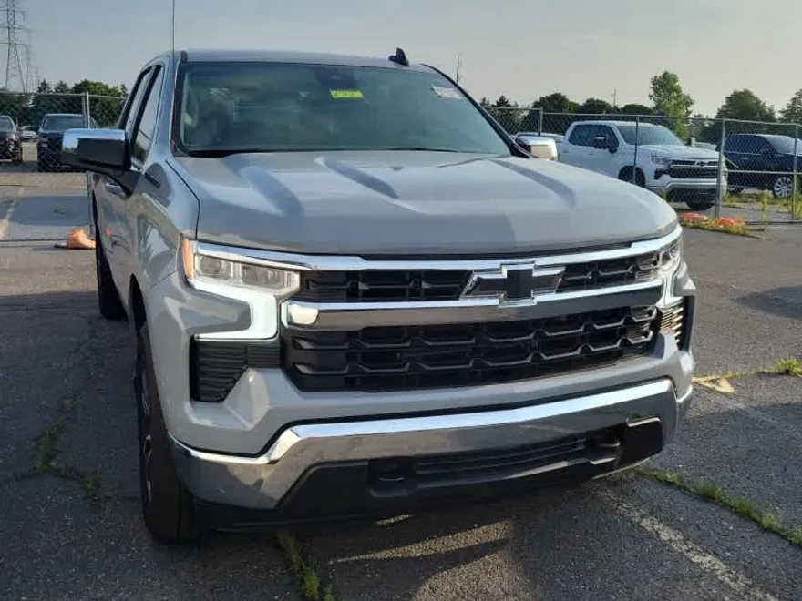 2024 Chevrolet Silverado 1500 LT photo 1