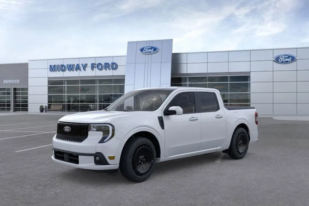 2025 Ford Maverick photo 1
