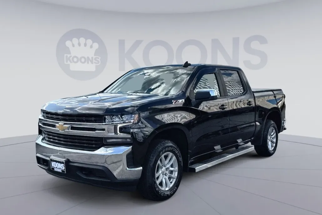 2022 Chevrolet Silverado 1500 LT photo 1