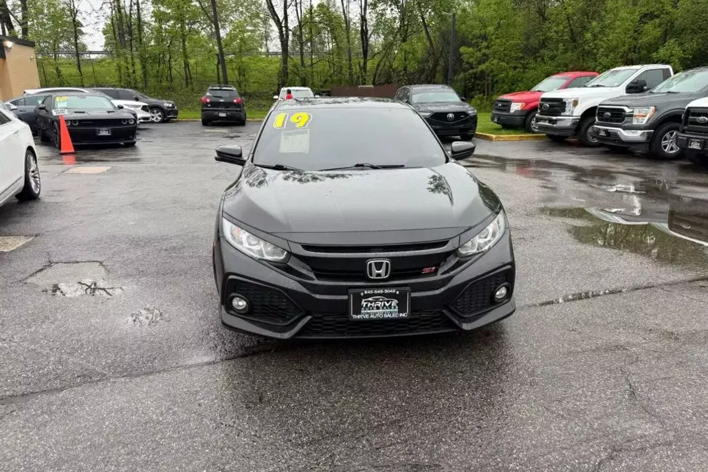 2019 Honda Civic Si photo 1