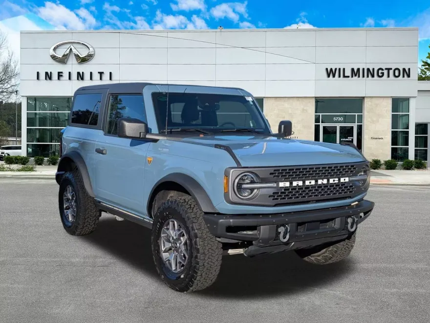 2022 Ford Bronco Badlands photo 1