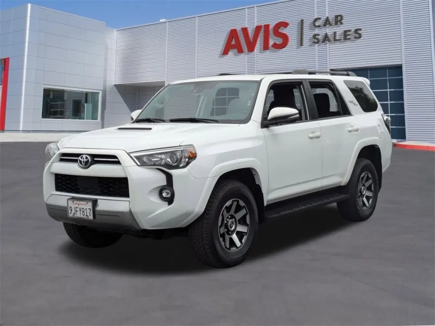 2024 Toyota 4Runner TRD Off-Road Premium photo 1