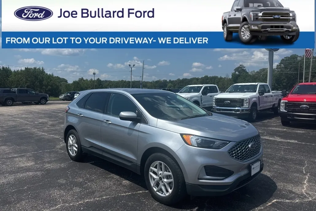 2024 Ford Edge SEL photo 1