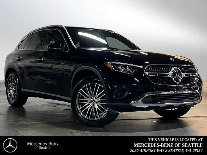 2025 Mercedes Benz GLC 300 photo 1
