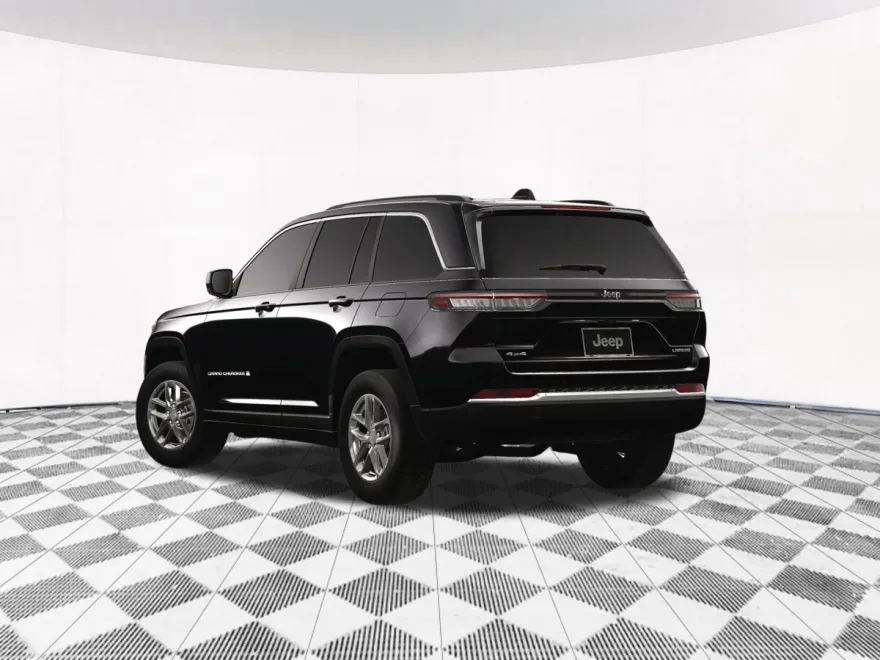 2025 Jeep Grand Cherokee Laredo X photo 1