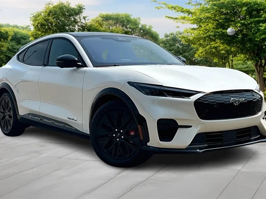 2025 Ford Mustang Mach-E Premium photo 1