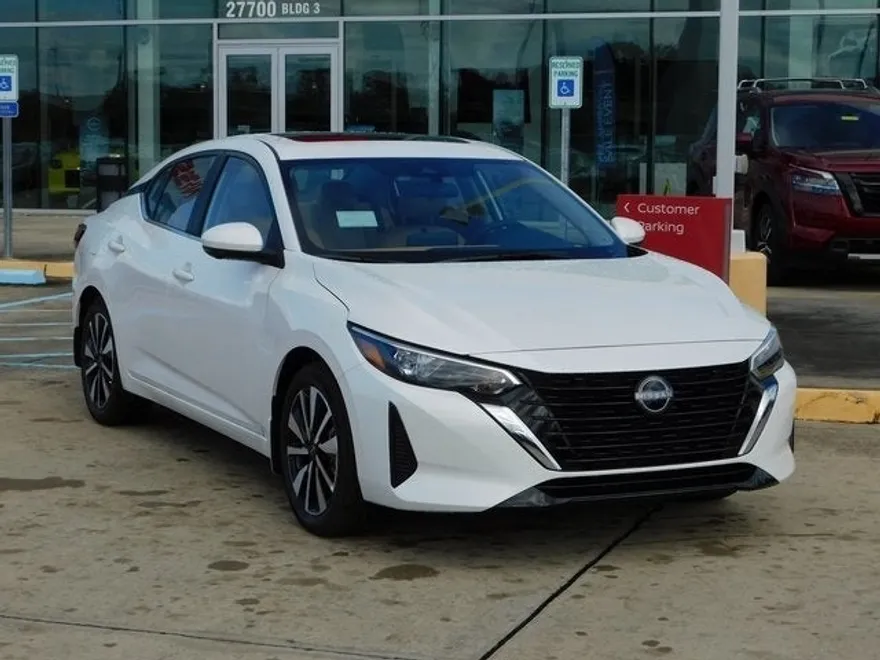 2025 Nissan Sentra SV photo 1