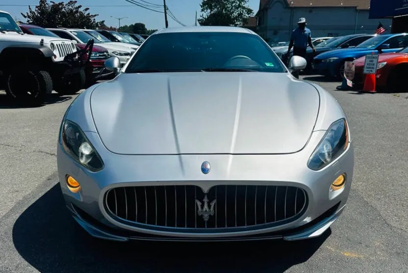 2012 Maserati Granturismo S photo 1