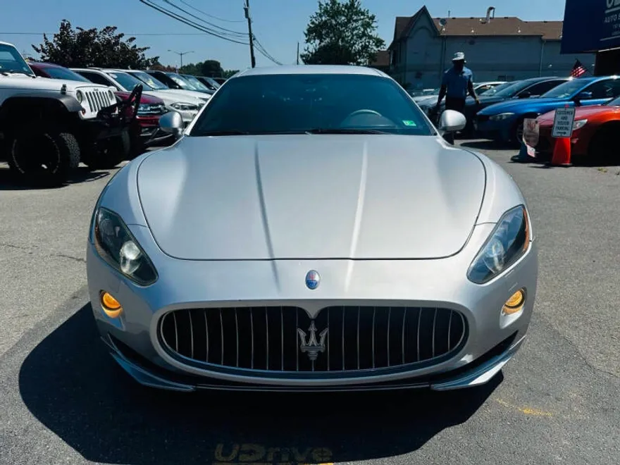 2012 Maserati Granturismo S photo 1
