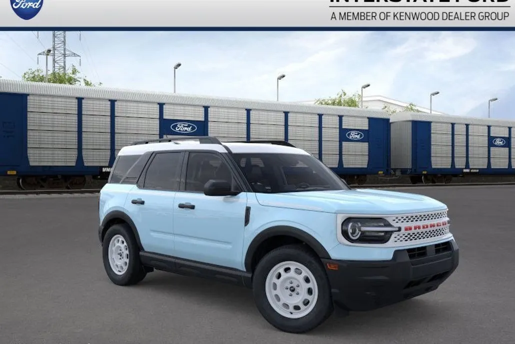 2025 Ford Bronco Sport Heritage photo 1