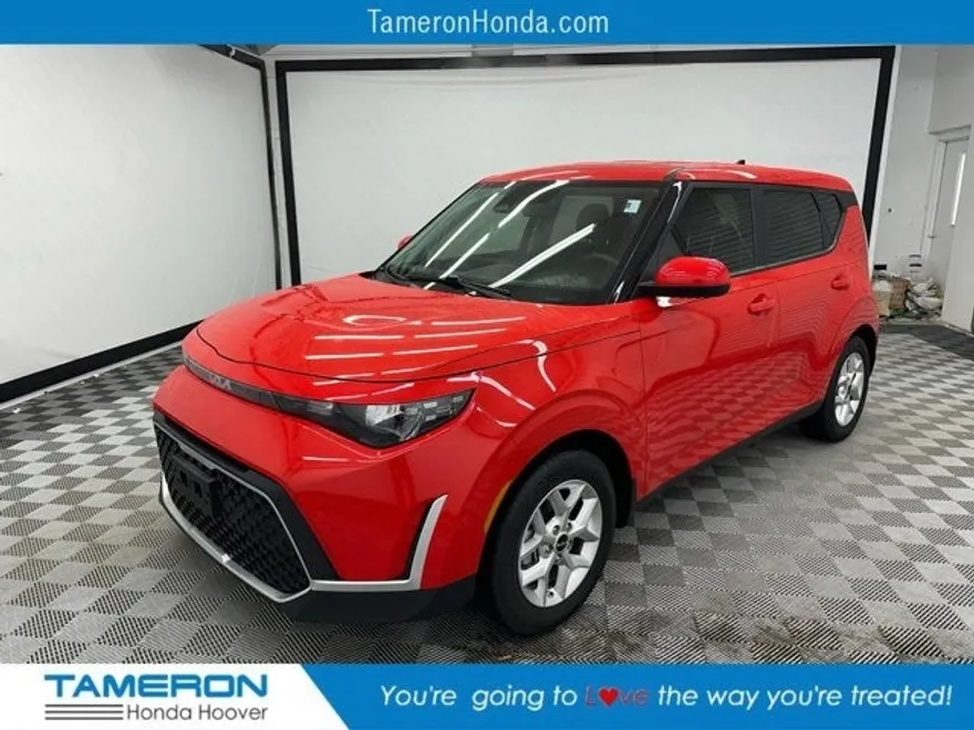 2024 Kia Soul LX S photo 1