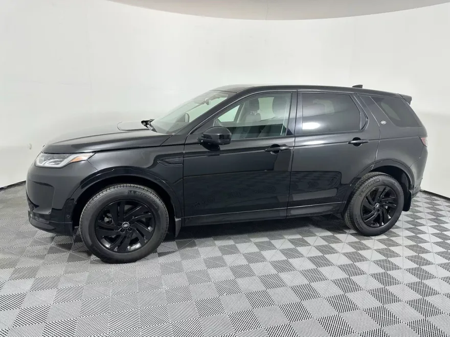 2025 Land Rover Discovery Sport S photo 1