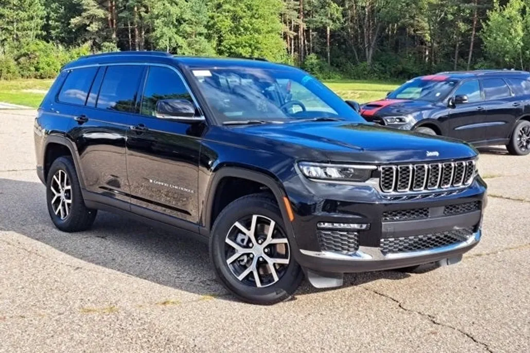 2025 Jeep Grand Cherokee Limited photo 1
