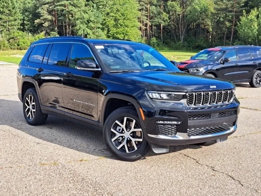 2025 Jeep Grand Cherokee Limited photo 1