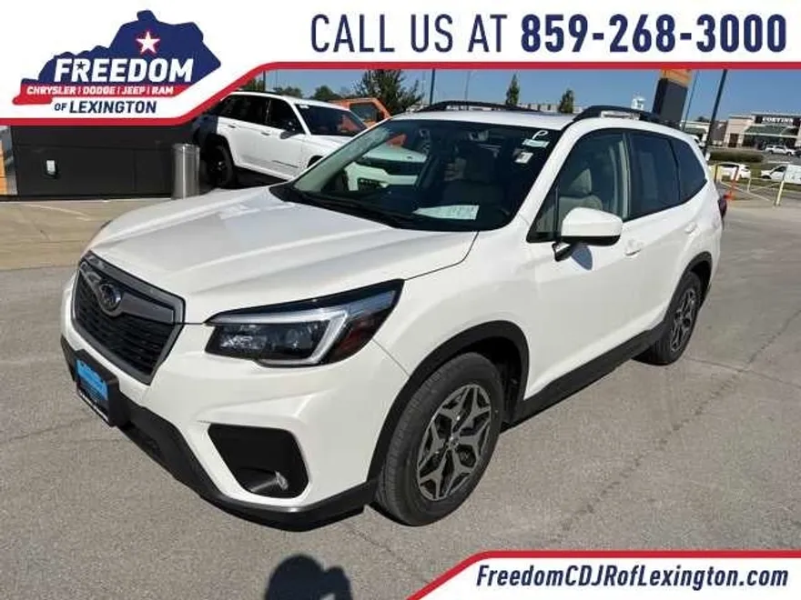 2021 Subaru Forester Premium photo 1